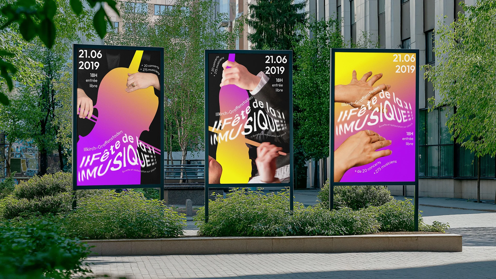 3 affiches dans la rue