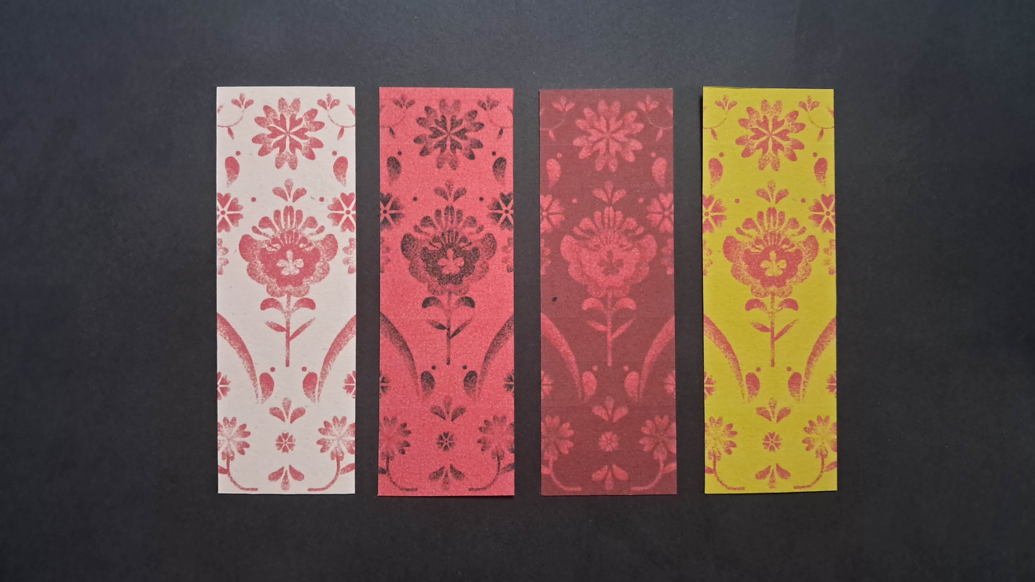 4 marque-pages alignés