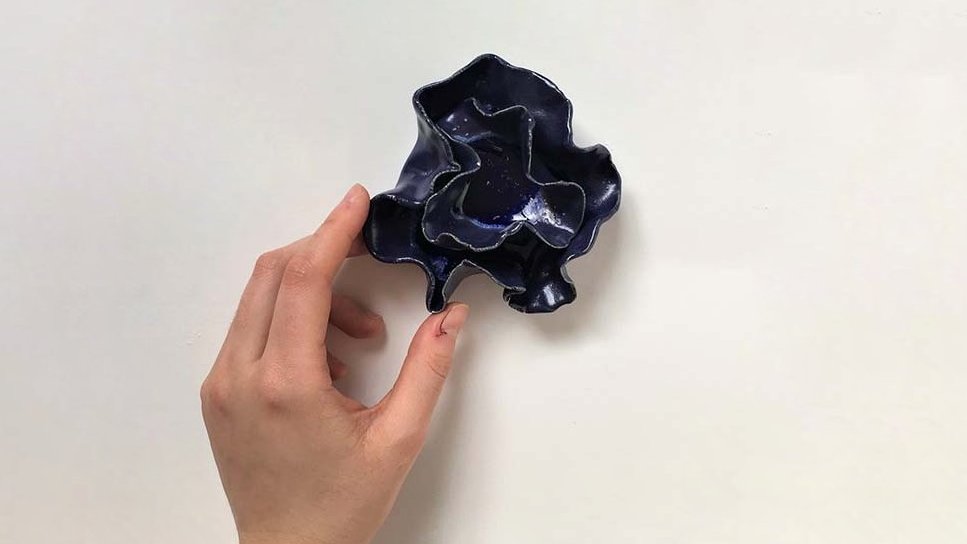 poterie organique bleue